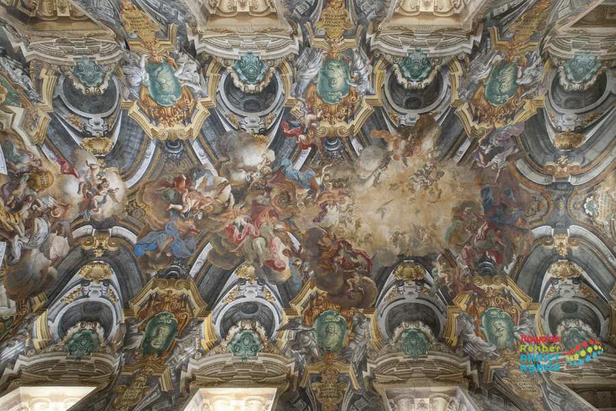 Napoli, Sansevero Örtülü İsa Heykeli
