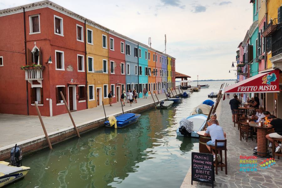 Venedik, Burano Adası