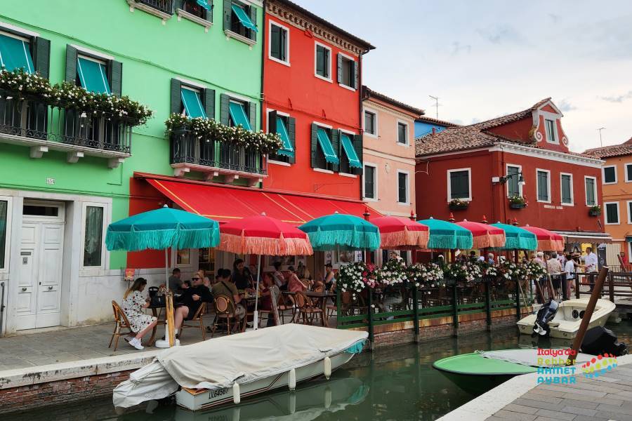 Venedik, Burano Adası