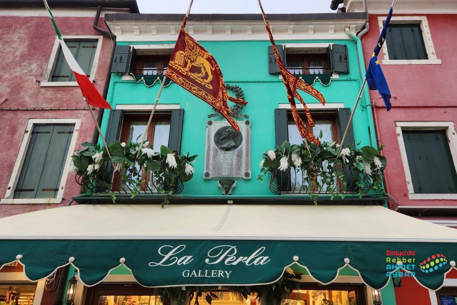 Venedik, Burano Adası