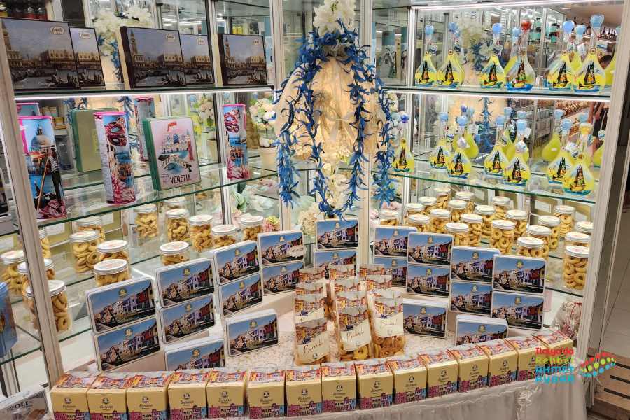 Venedik, Burano Adası