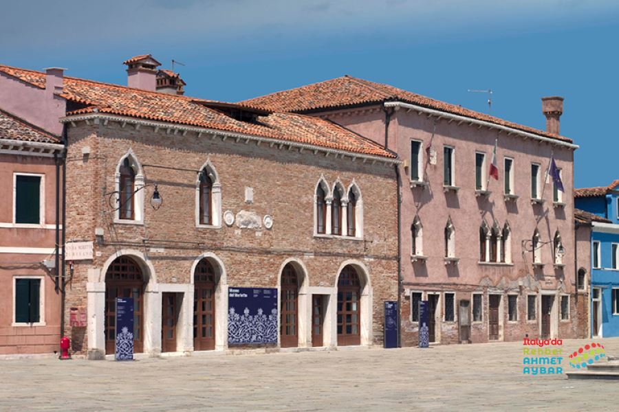 Venedik, Burano Adası, Dantel Müzesi