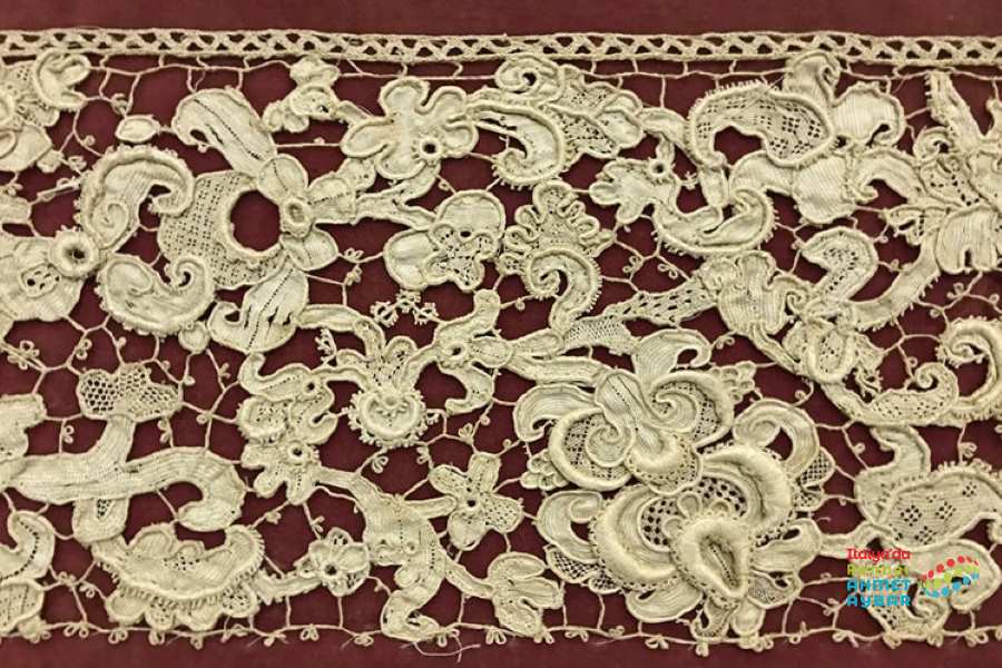 Venedik, Burano Adası, Dantel Müzesi