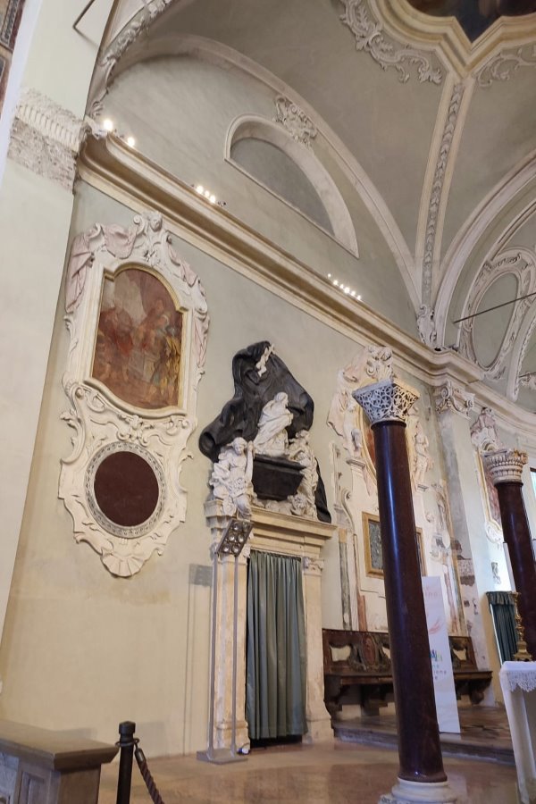 Ravenna, Sant'Apollinare Kilisesi I