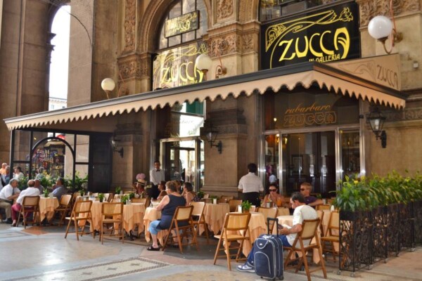 Milano & Caffe Zucca, Galleria Vittorio Emanuele II Alışveriş Merkezi İtalya Milano