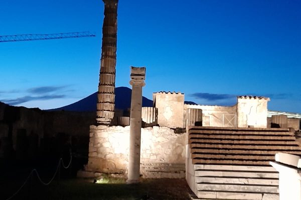 Pompei & Apollon Tapınağı Gece İtalya Pompei