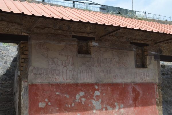 Pompei & Duvar Yazıları, Reklamları İtalya Pompei