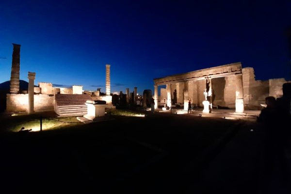 Pompei & Giove Tapınağı Gece İtalya Pompei