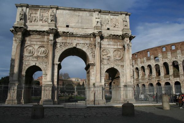 Roma & Konstantin Arkı, Kolezyum İtalya Roma