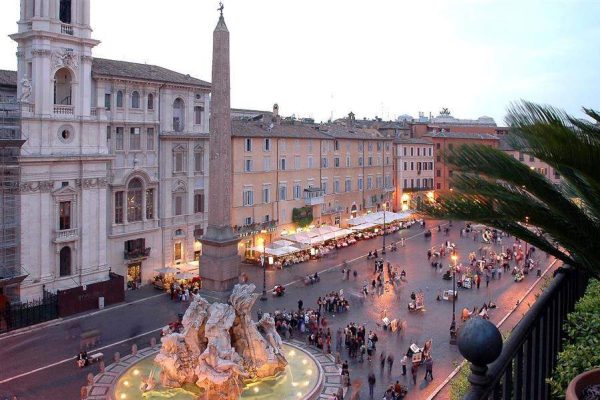 Roma & Navona Meydanı, 4 Nehir Çeşmesi İtalya Roma