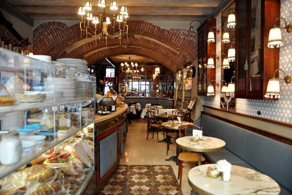 Verona & Tipik Yerel Caffe İtalya Verona