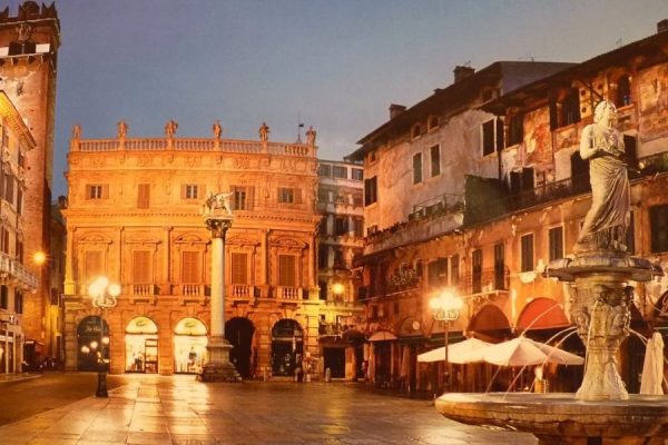 Verona & Erbe Meydanı Akşam İtalya Verona